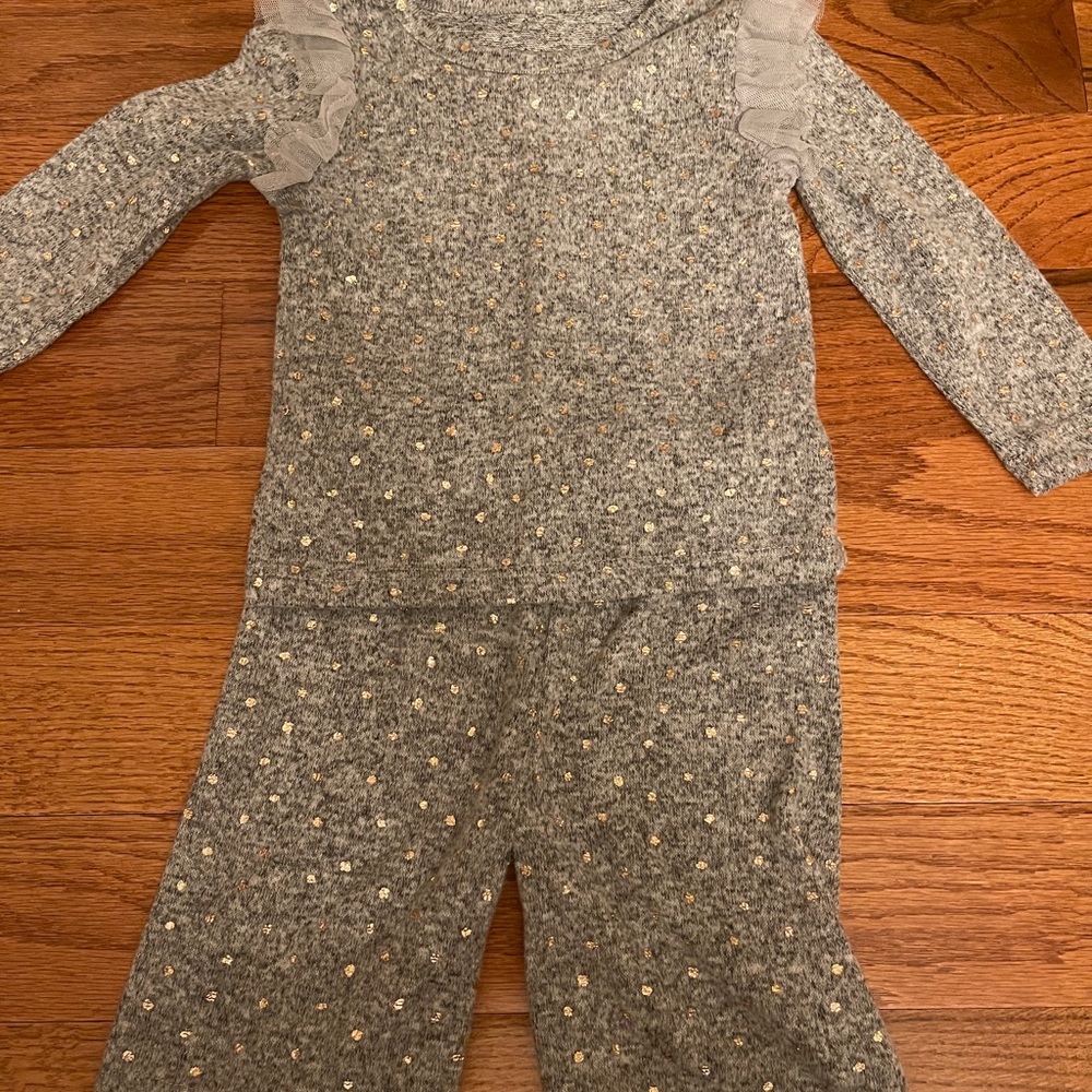Kids sweater set size 2T